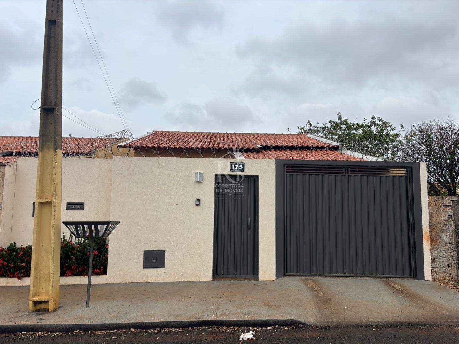CASA Á VENDA - ST RC DOS BANDEIRANTES - 2 QTO - ACEITA FINANCIAMENTO