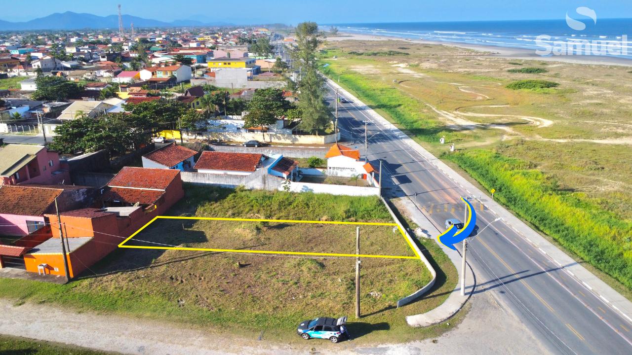 Terreno no centro da cidade e de frente para a Praia - Balneár...