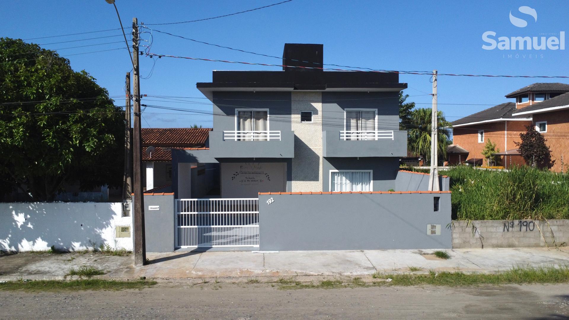 Sobrado à venda próximo da praia no Balneário Adriana em Ilha ...
