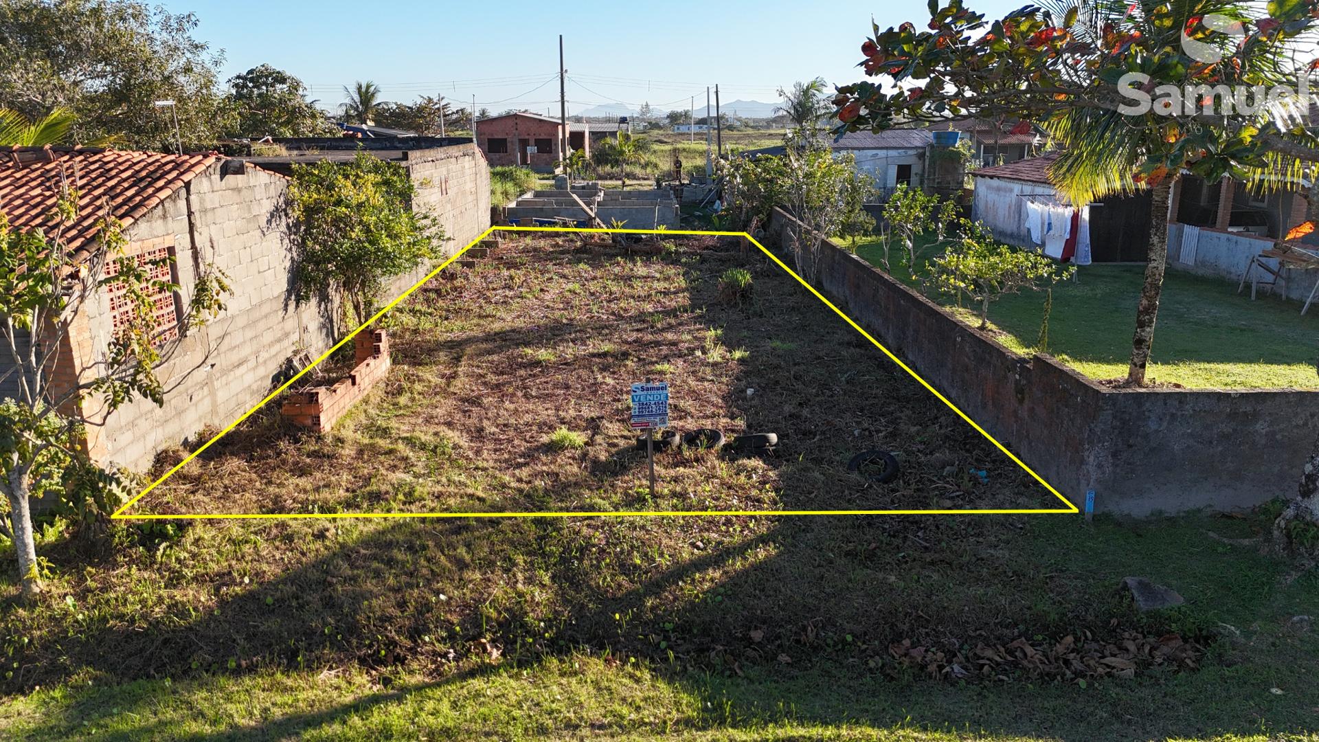 Invista no litoral, tranquilidade e segurança, terreno parcelado.