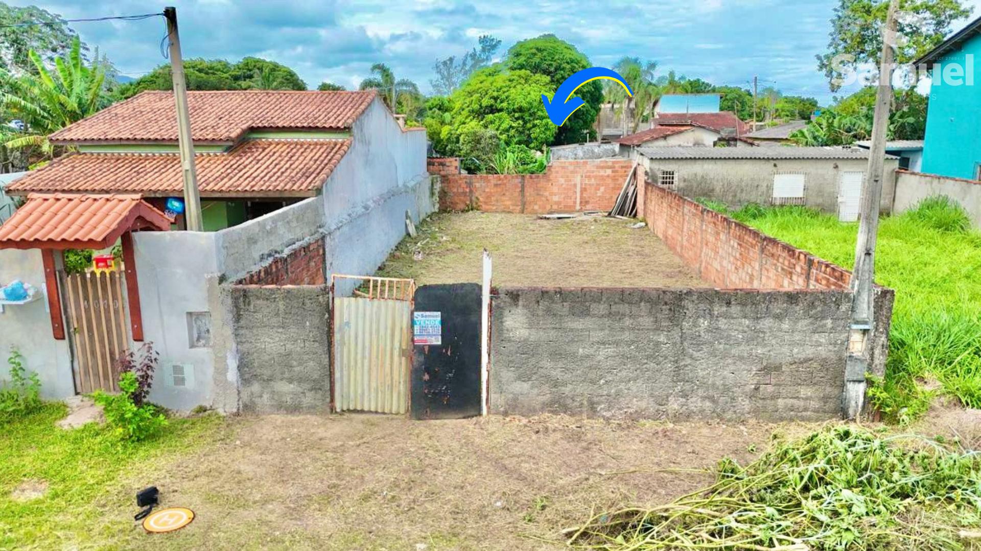 Terreno pronto para construir, murado, com poste de luz e proj...