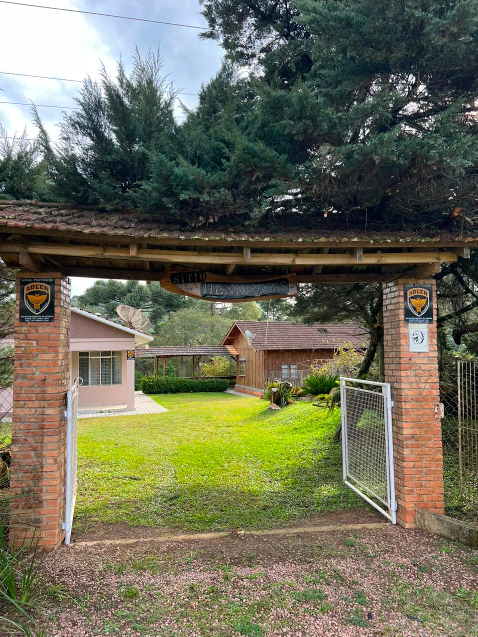 Chácara Porteira Fechada à Venda em Mafra SC com 2 Casas e 30.000m2