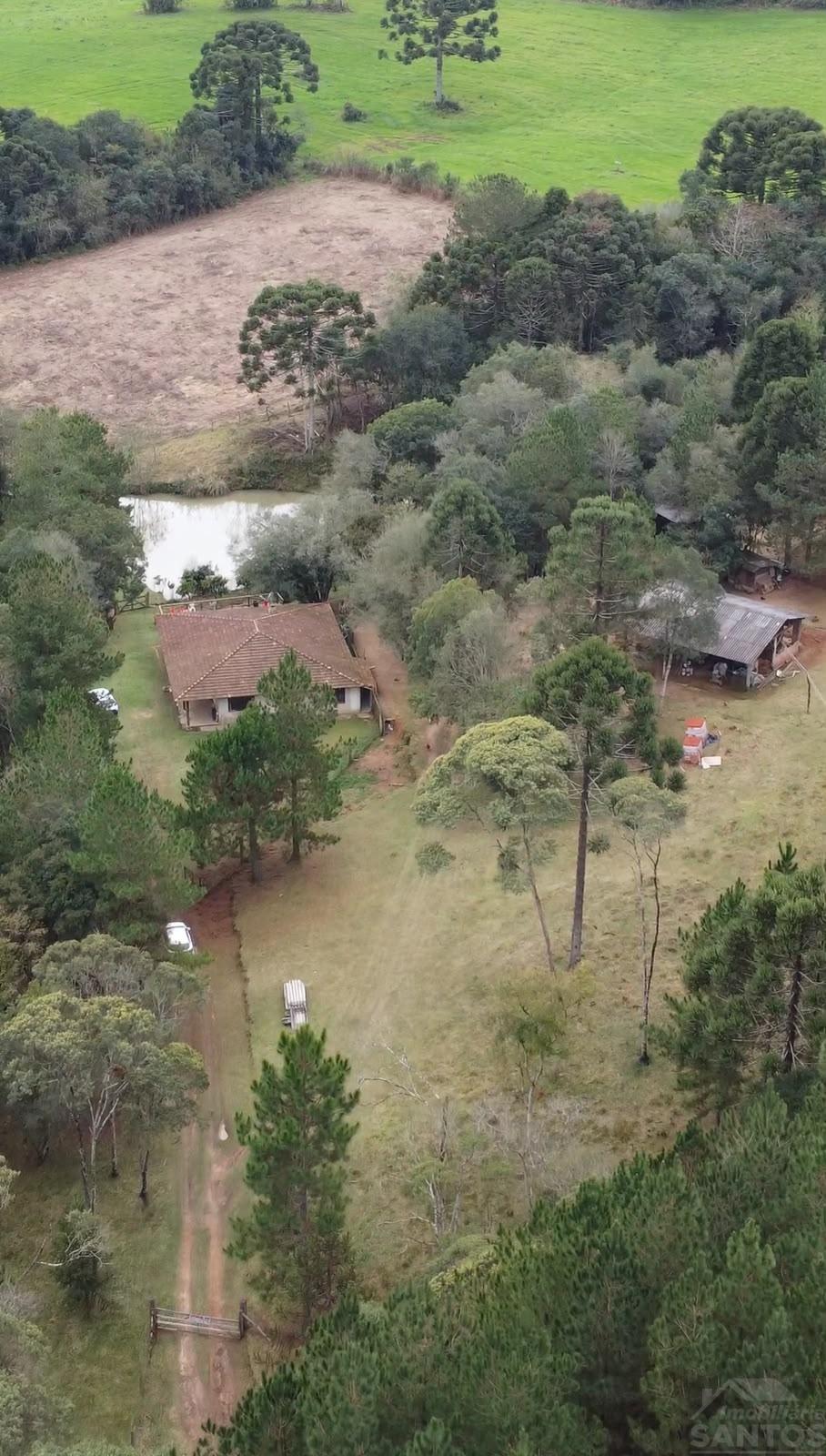 Chácara à Venda em Rio Negro PR com 48.000m2, Casa e Nascente