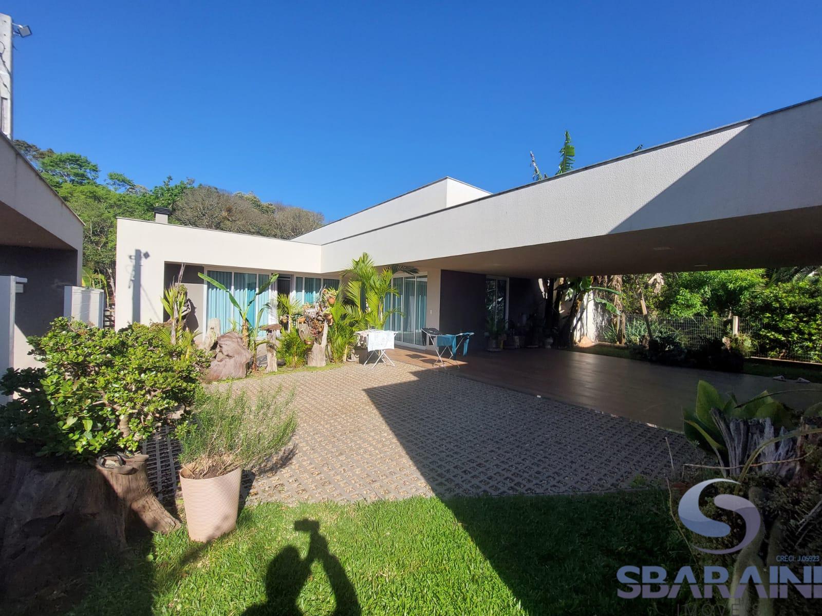Casa de Alto Padrão à Venda em Pato Branco PR.