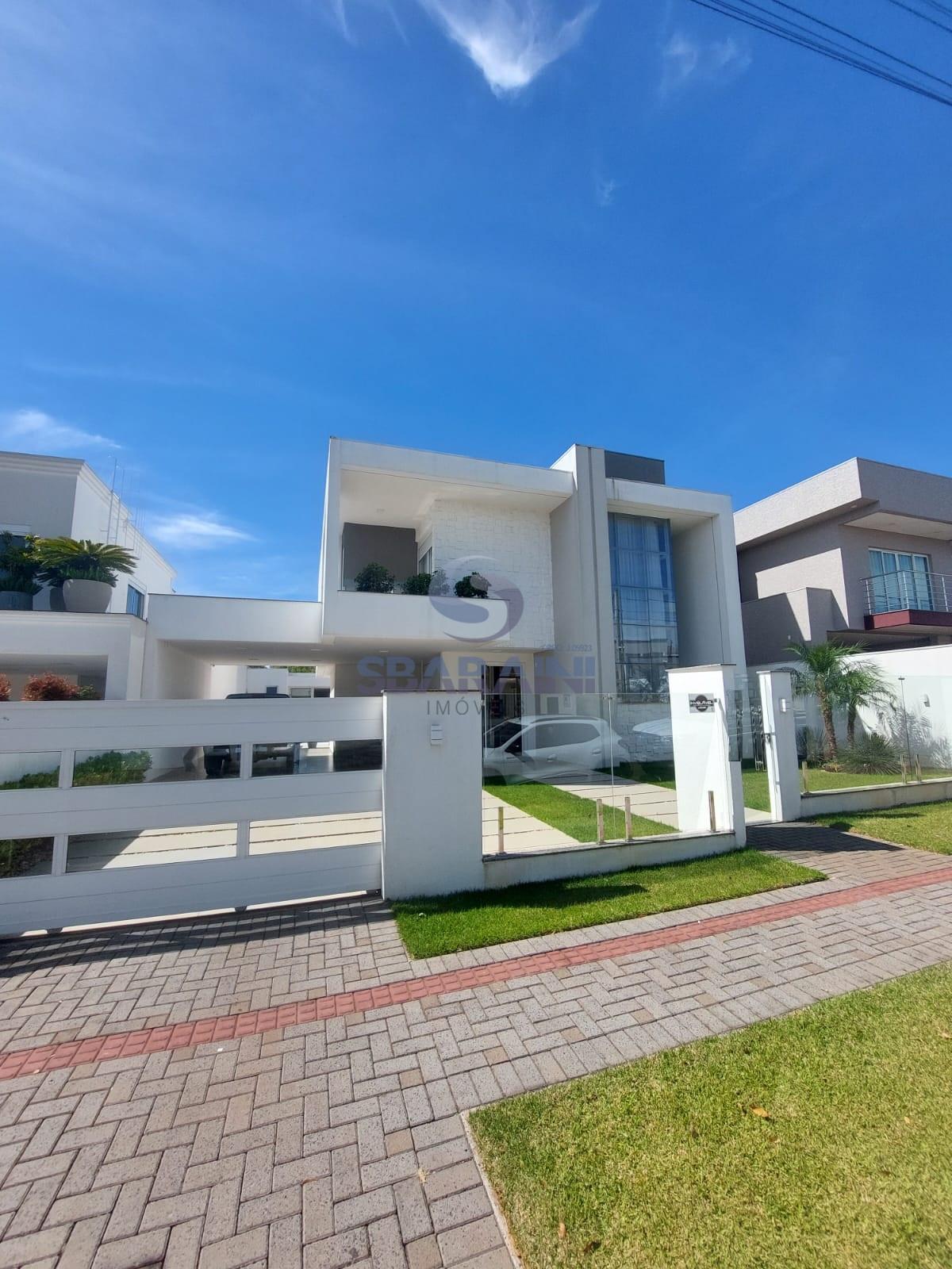 Casa alto padr?o ? venda em Pato Branco PR.