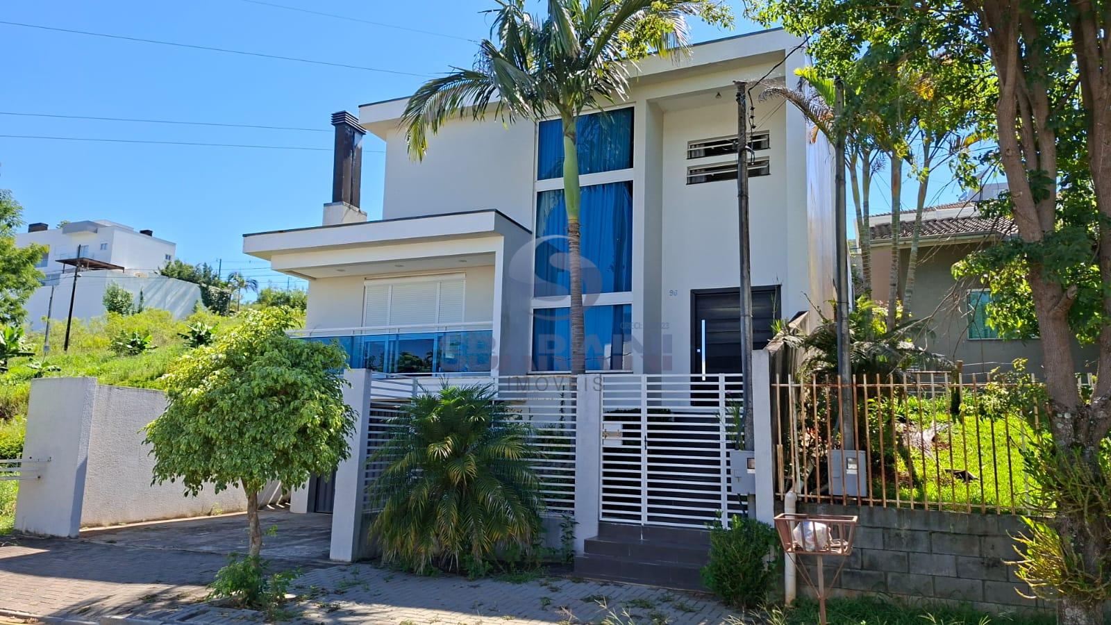 Casa alto padrão à venda no Bairro Vila Isabel em Pato Branco