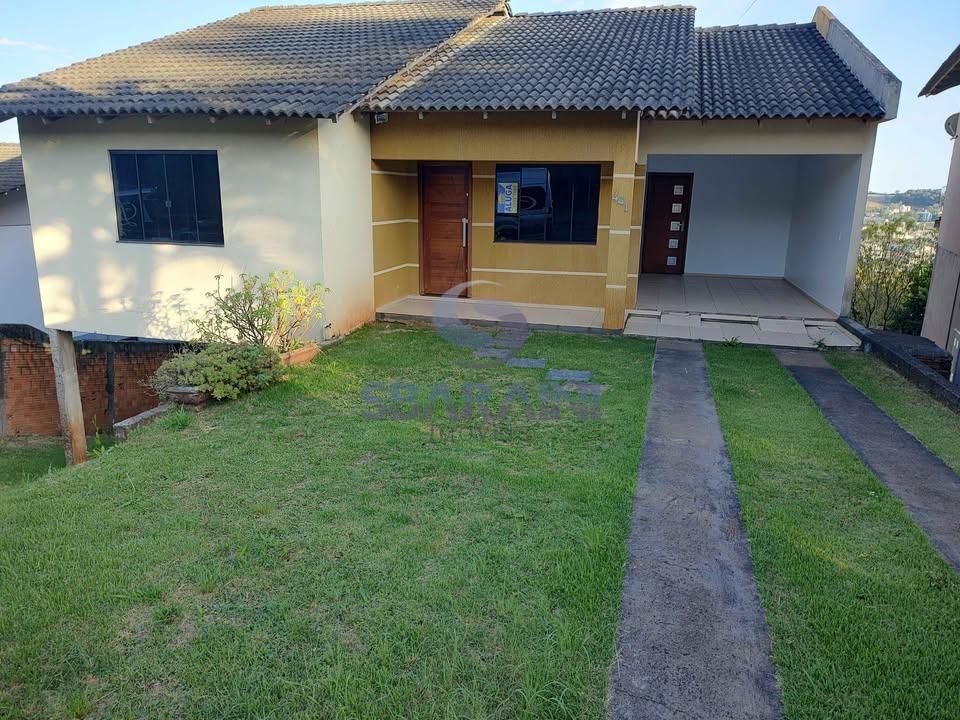 Casa com 03 quartos à venda no Bairro Jardim Primavera em Pato...