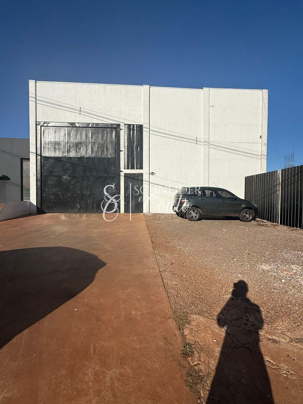 Barracão Comercial localizado na Avenida Ministro Cirne Lima, ...
