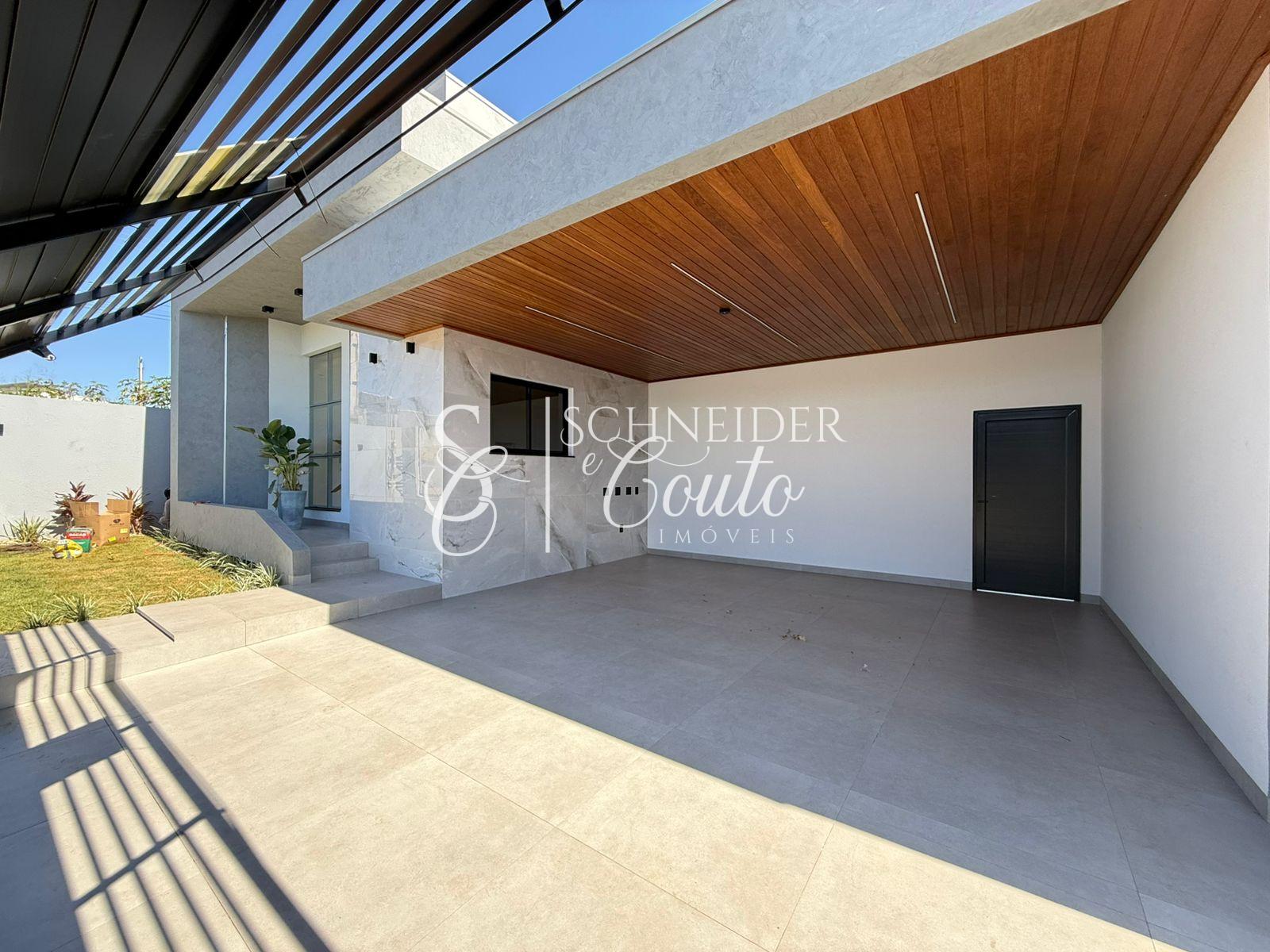 Casa sozinha no terreno localizada no Jardim Tocantins.