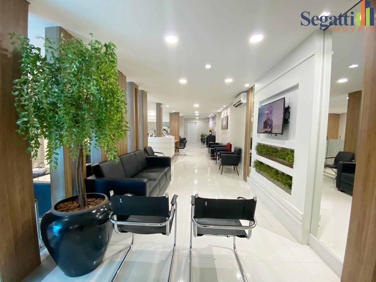 SALA COMERCIAL MOBILIADA NO CENTRO