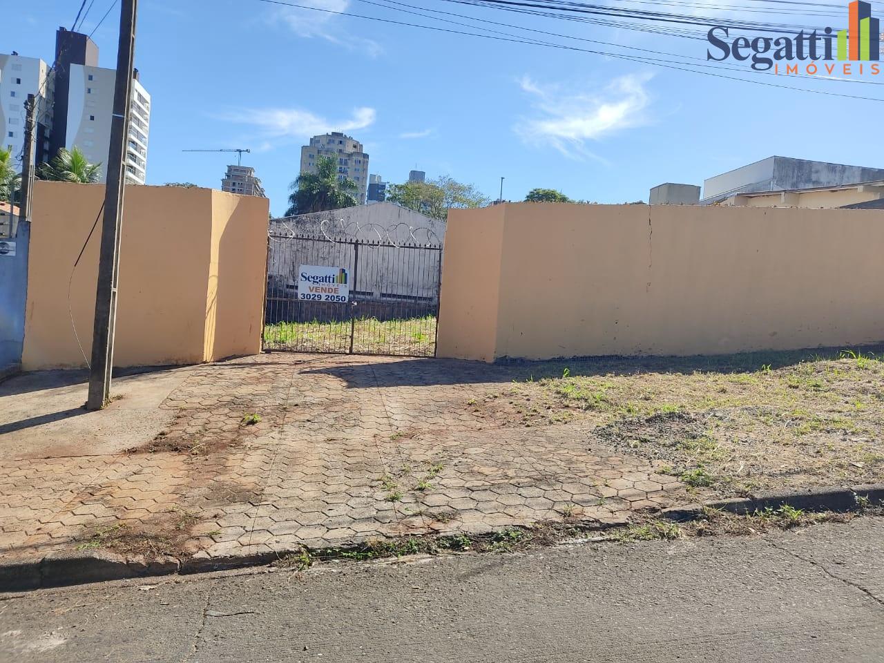 TERRENO NO CENTRO