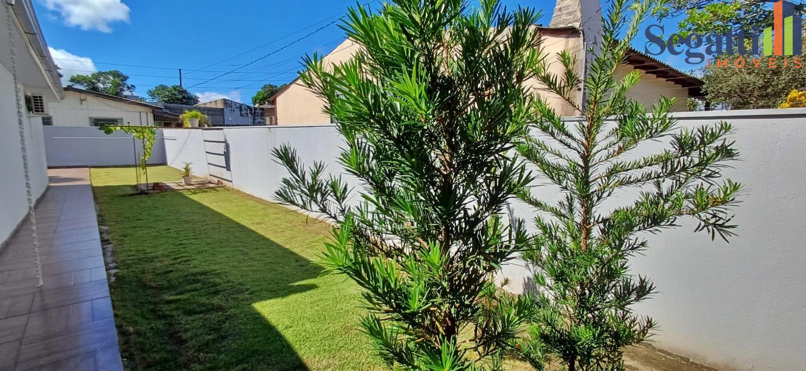 CASAS NO JARDIM ACARAY