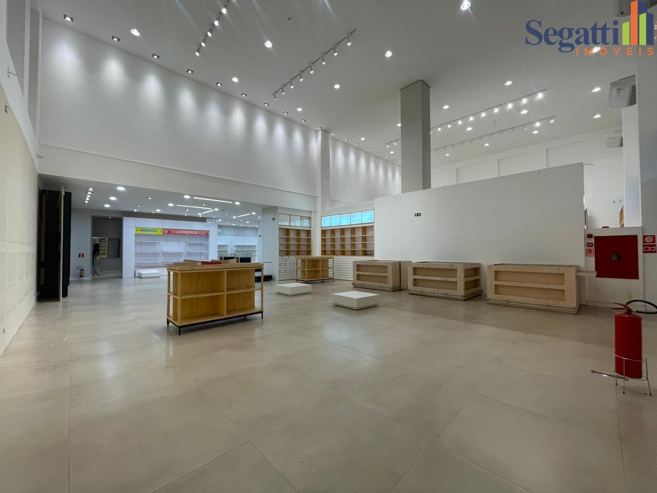 SALA COMERCIAL TÉRREA NA AVENIDA BRASIL