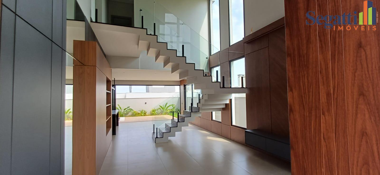 SOBRADO SEMI MOBILIADO NO CONDOMÍNIO FECHADO TERRAS ALPHAS I