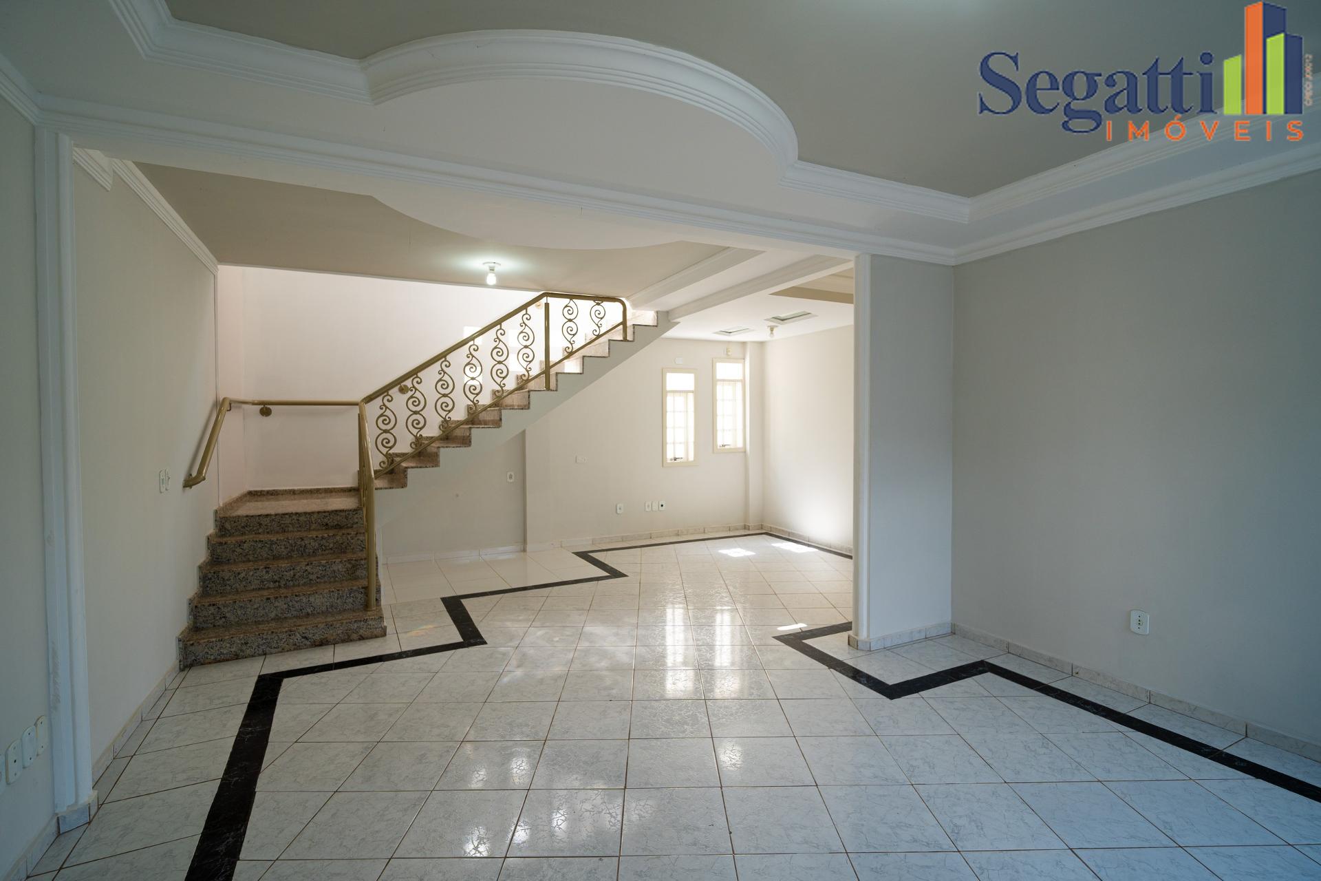 SOBRADO NO JARDIM KARLA