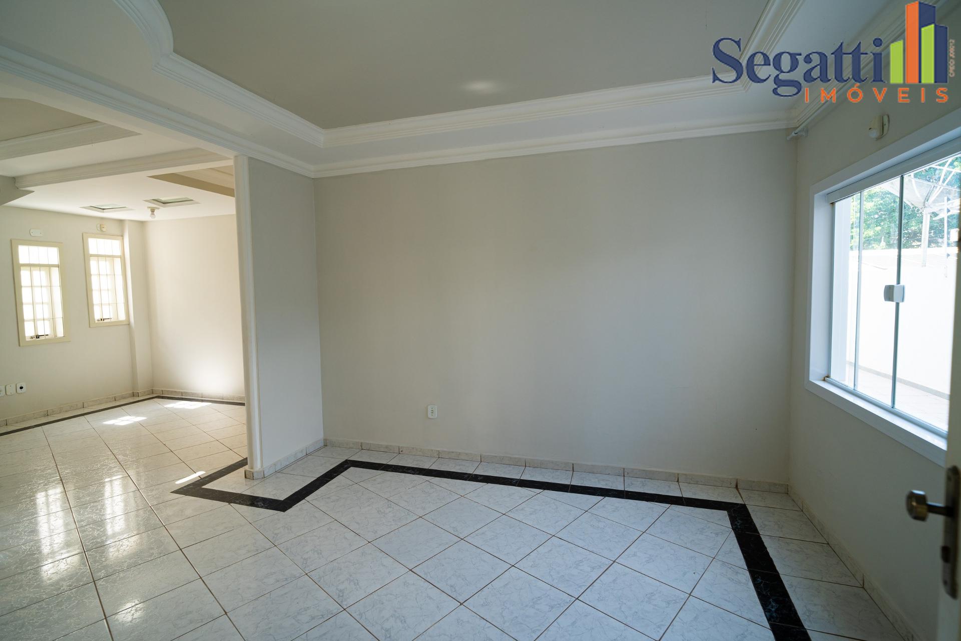 SOBRADO NO JARDIM KARLA