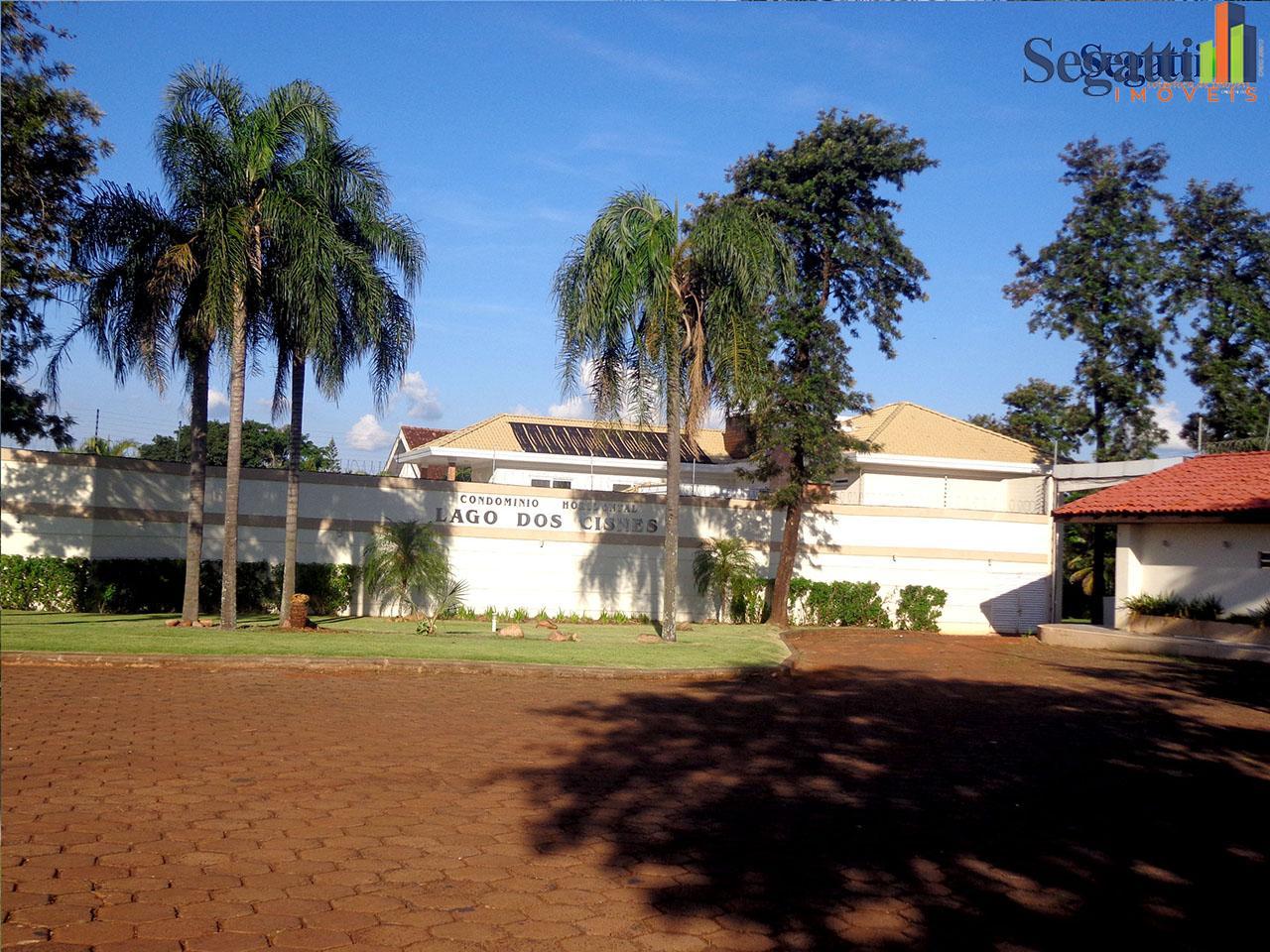 TERENO NO CONDOMÍNIO LAGO DOS CISNES