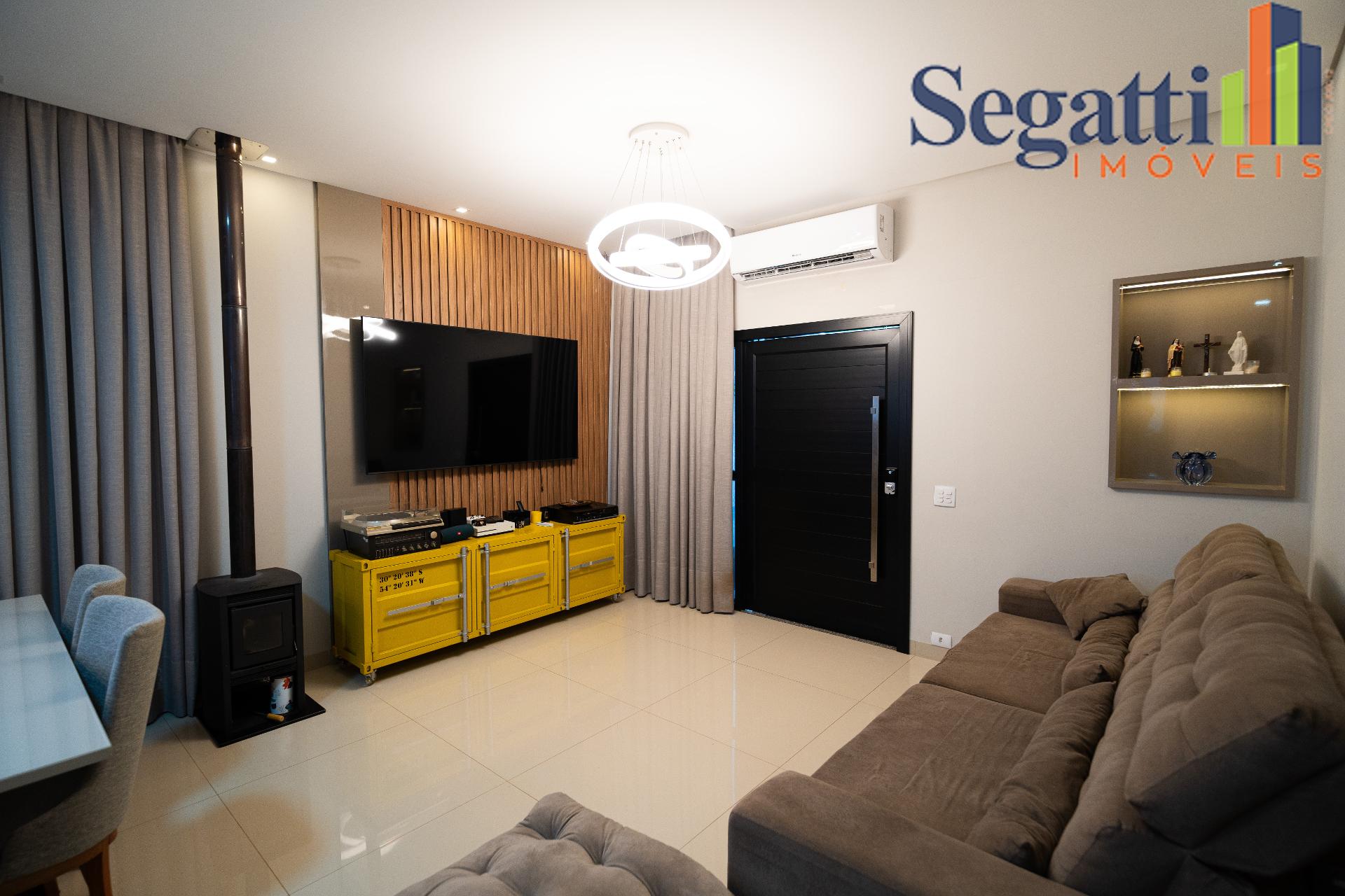 CASA NO CONDOMÍNIO TERRAS ALPHA ll