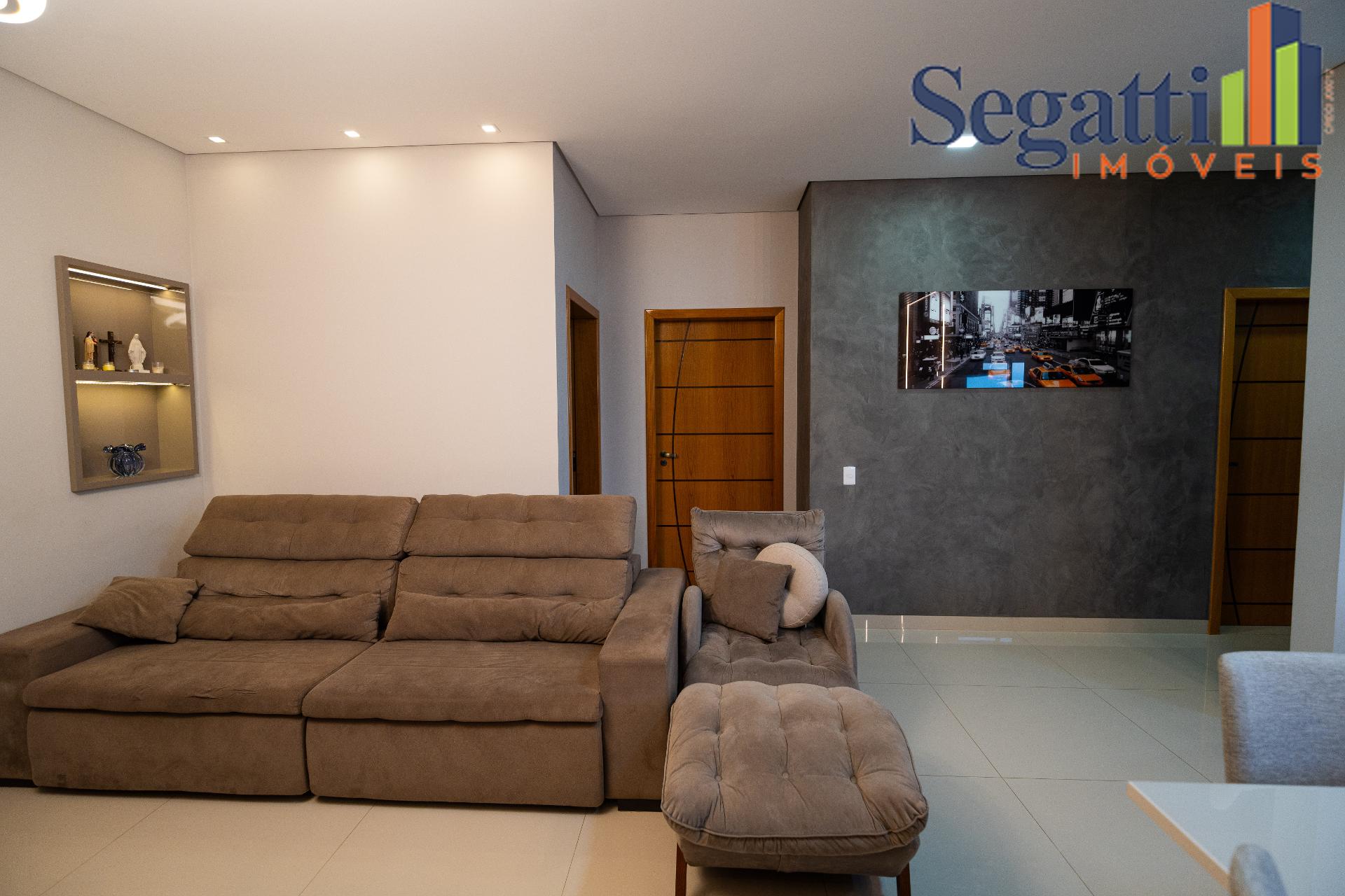 CASA NO CONDOMÍNIO TERRAS ALPHA ll