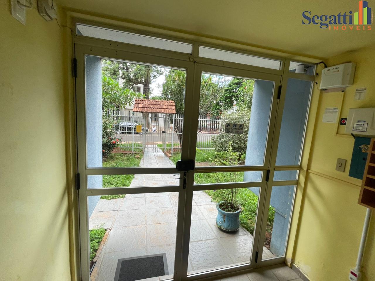 APARTAMENTO NO EDIFICIO GUSMÃO