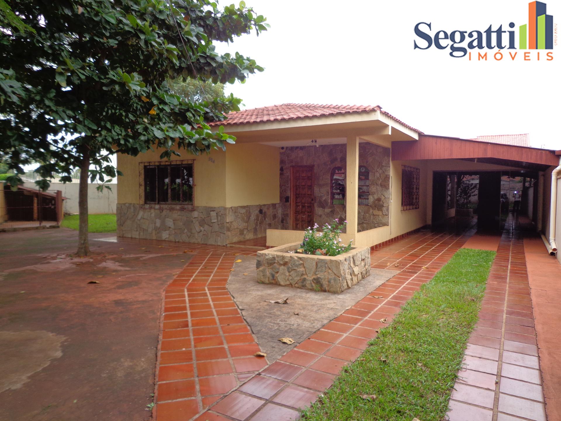 CASA NO JARDIM CANADÁ