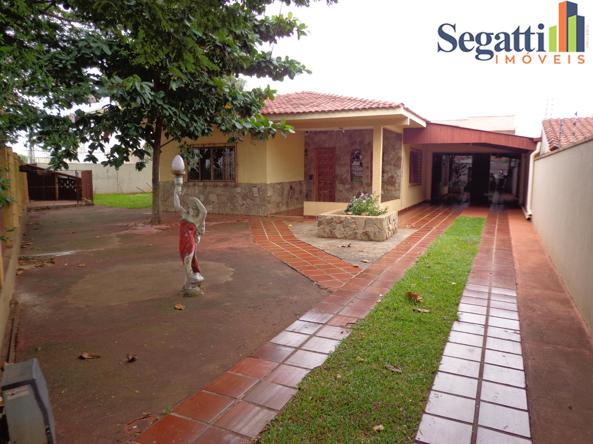 CASA NO JARDIM CANADÁ