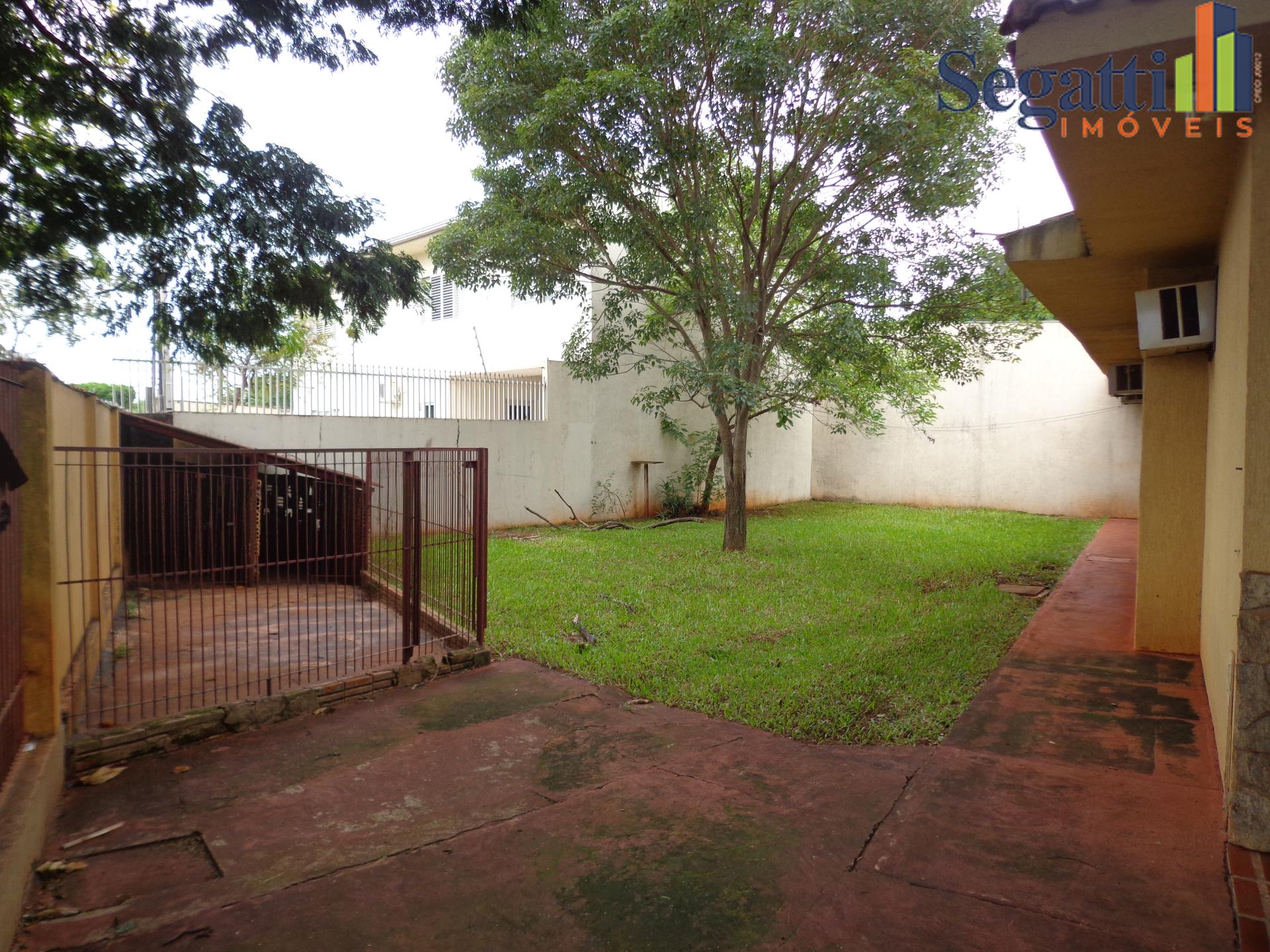 CASA NO JARDIM CANADÁ