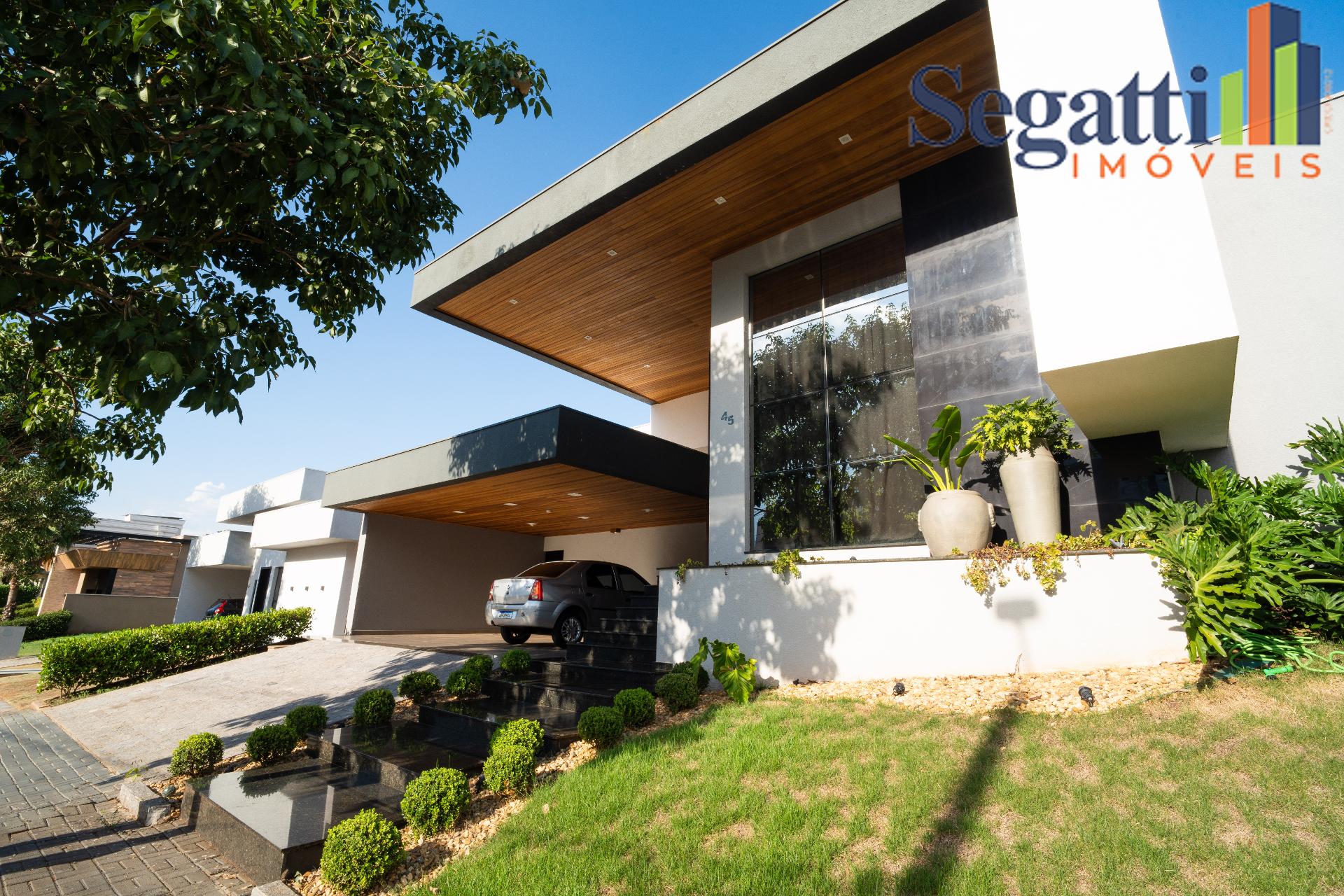 CASA TÉRREA NO CONDOMÍNIO PORTO MADERO