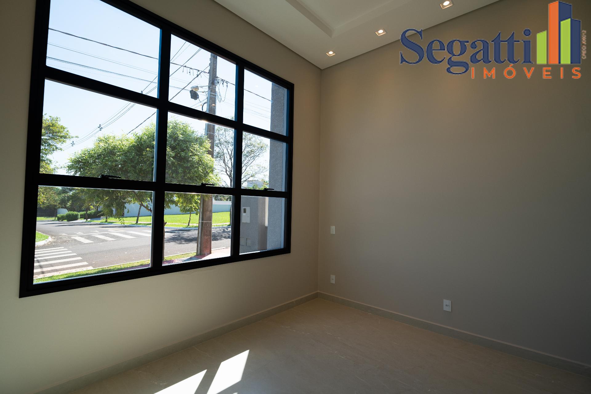 CASA TÉRREA NO CONDOMÍNIO SOLAR DAS PALMEIRAS