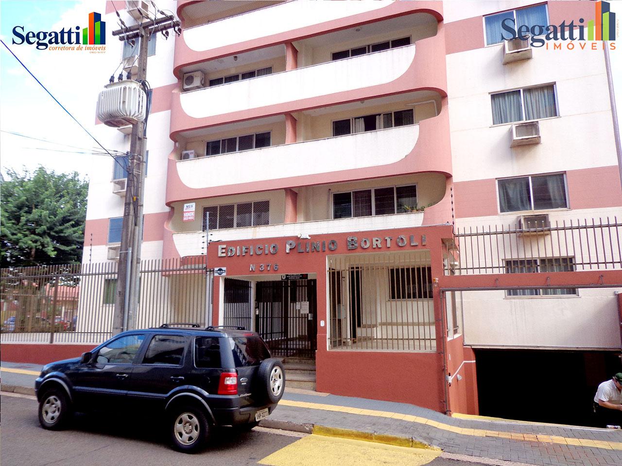 APARTAMENTO SEMI MOBILIADO NO ED. PLINIO BORTOLI