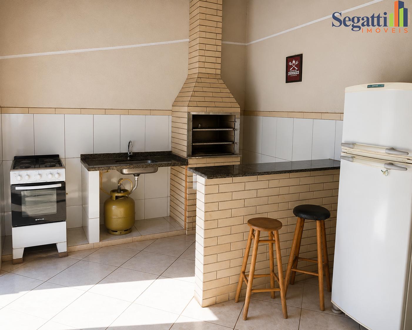 SALA COMERCIAL + CASA NÓS FUNDOS  NO JARDIM DAS FLORES