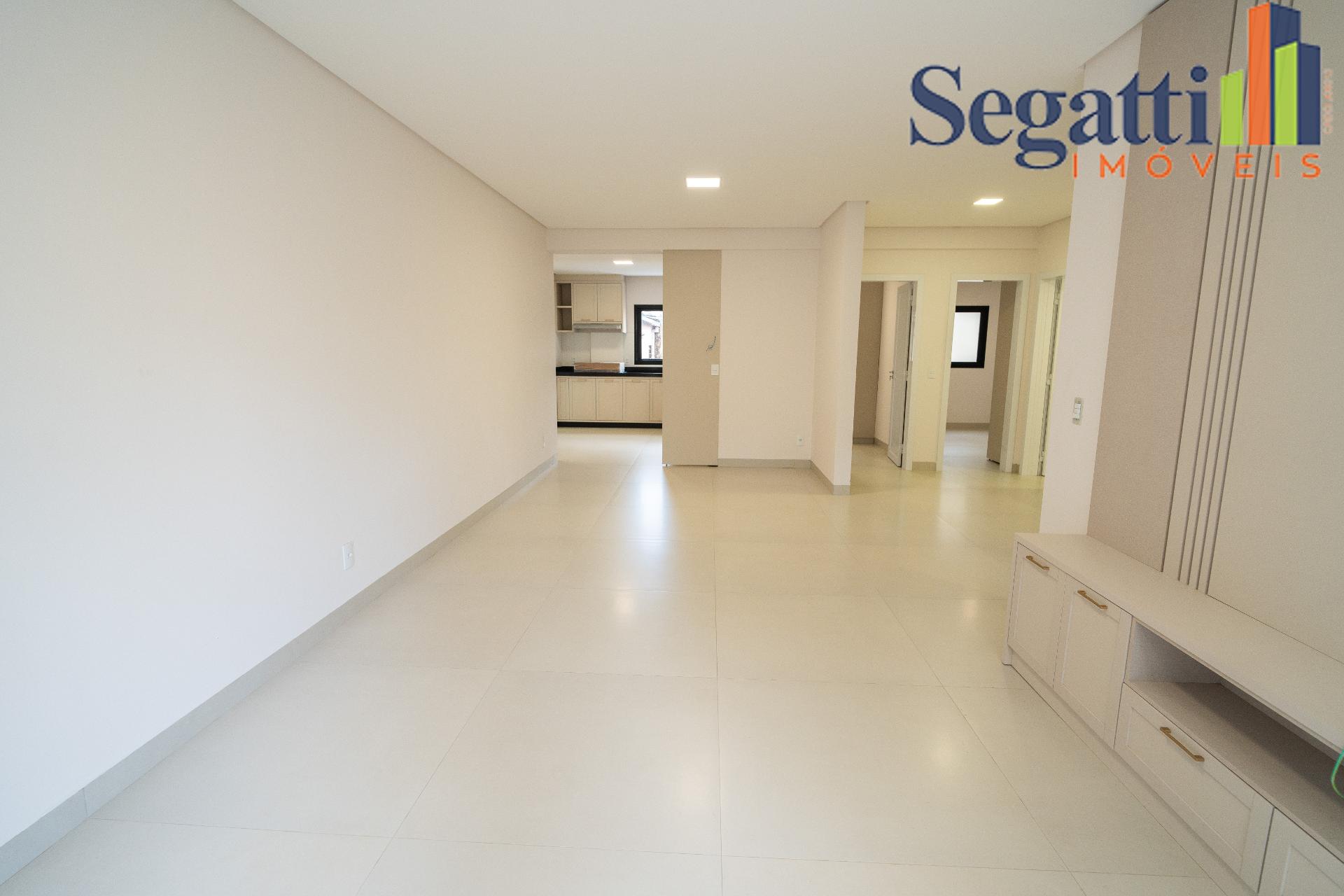 APARTAMENTO SEMI MOBILIADO NO EDIFÍCIO VENETO