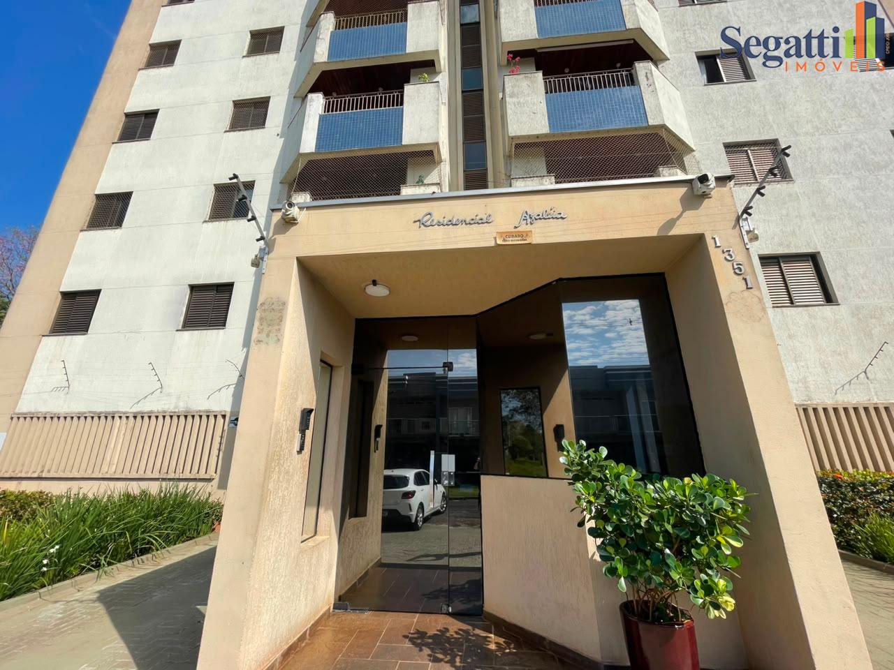 APARTAMENTO SEMI MOBILIADO NO EDIFÍCIO RESIDENCIAL AZALÉIA