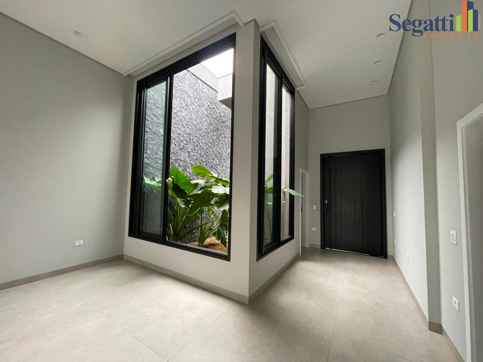 CASA TÉRREA NO CONDOMÍNIO RESIDENCIAL SAFIRA