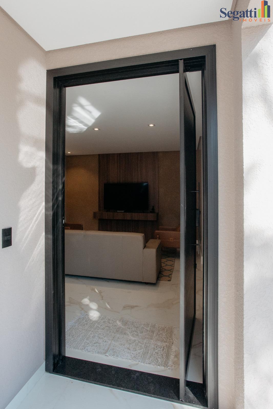 SOBRADO MOBILIADO NO CONDOMÍNIO RESIDENCIAL  COLLINS