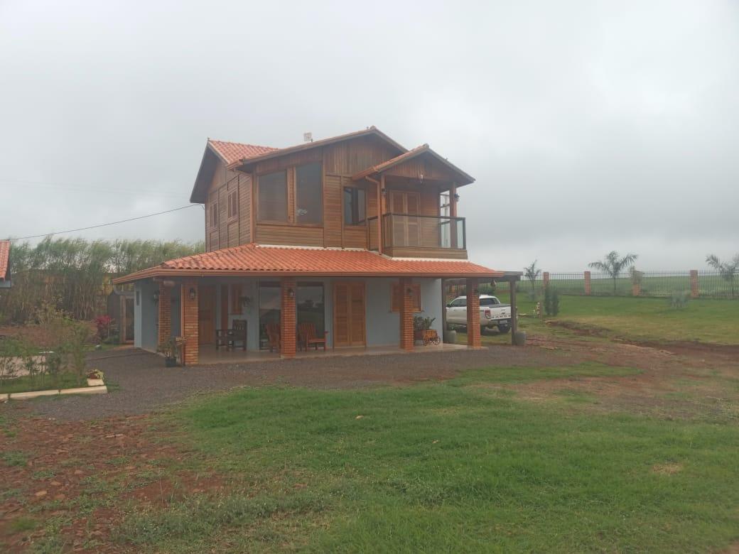 Excelente Chácara de 20.000m  com Aptidão para Produção e Laze...