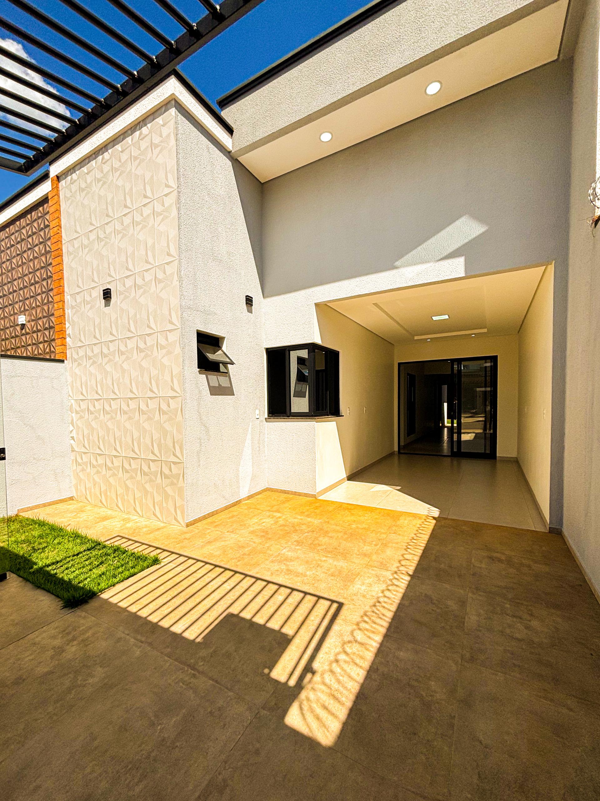 Linda Casa Suíte 2 Quartos  com Edícula à Venda no Jardim Pancera