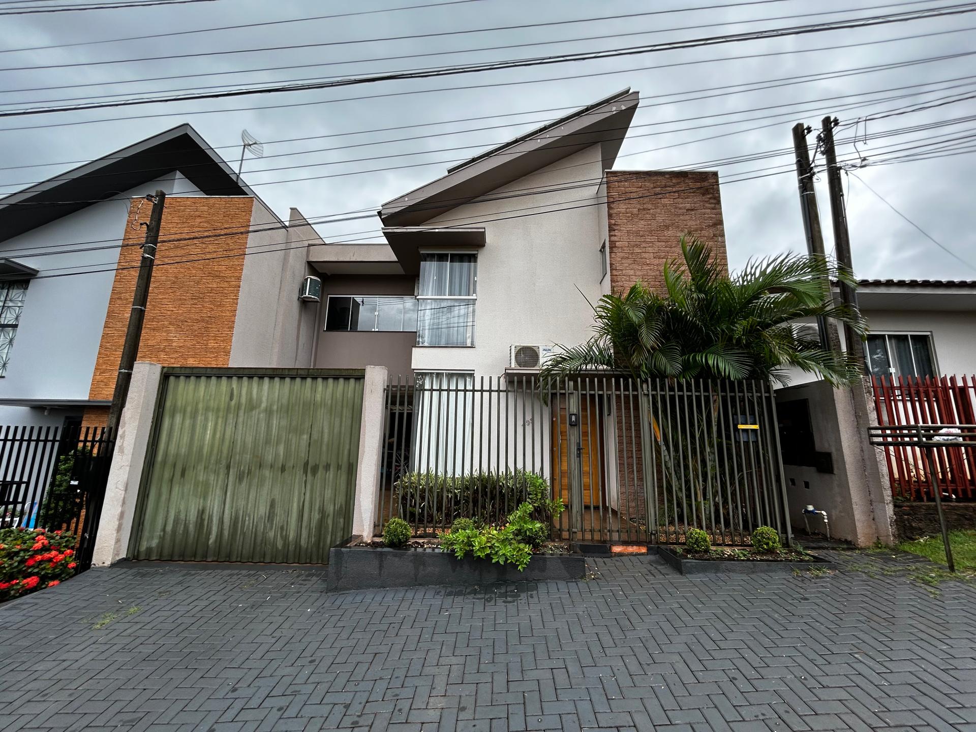 Sobrado com 3 dormitórios à venda, JARDIM PANCERA, TOLEDO - PR
