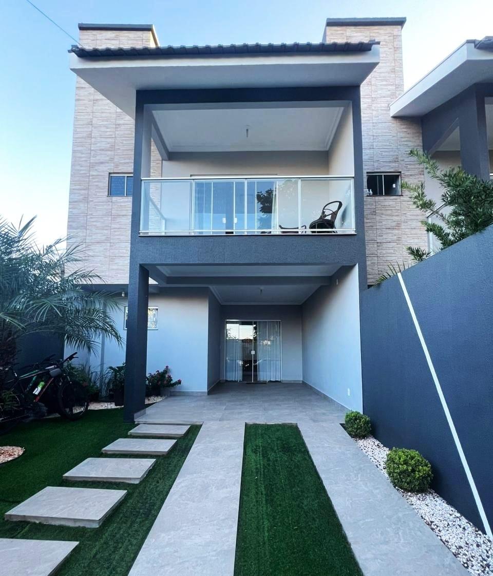 SOBRADO SEMIMOBILIADO COM EXCELENTE LOCALIZAÇÃO NO JARDIM GISELA
