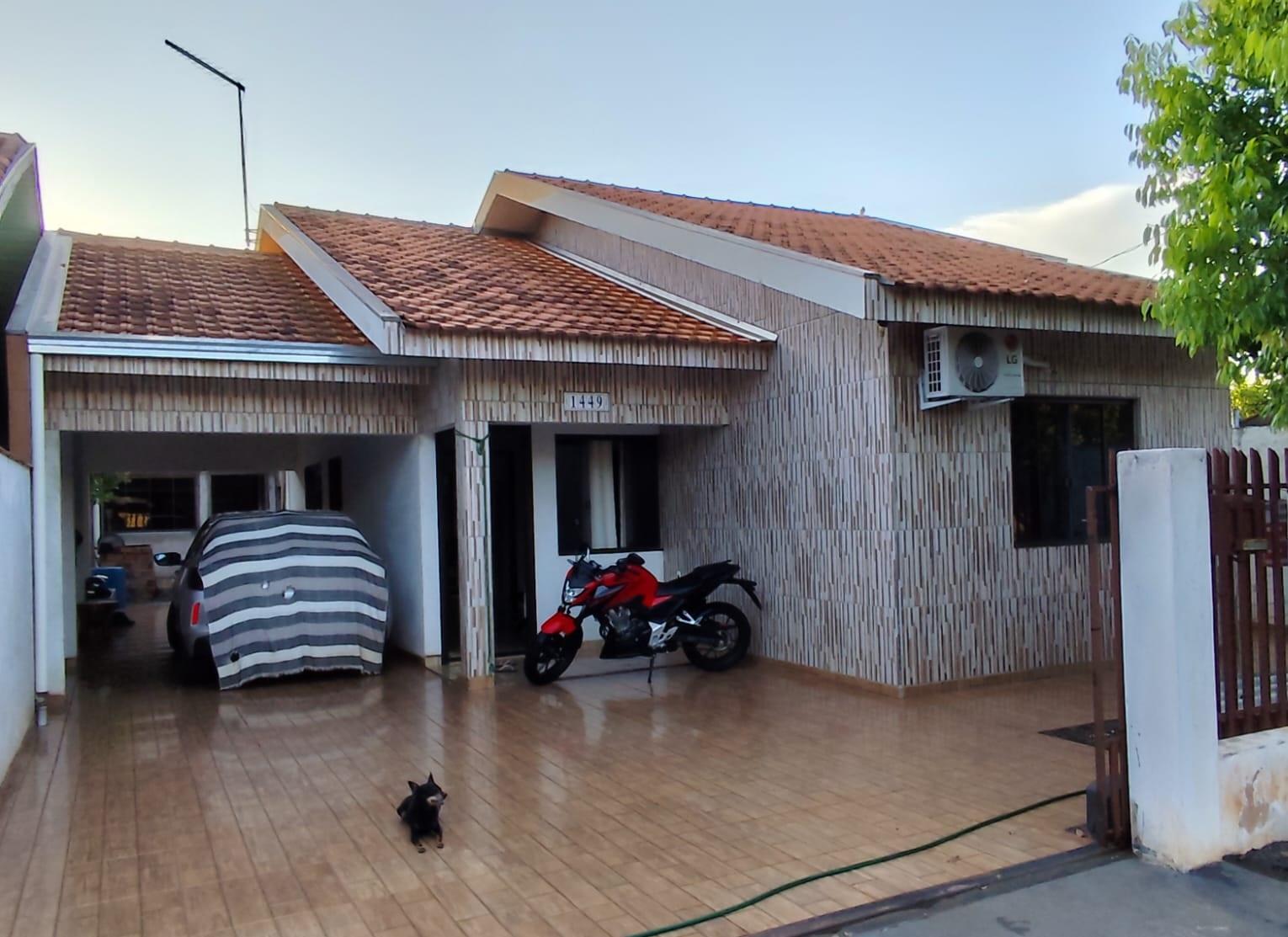 inda Casa com 3 Quartos 4 Vagas Sobra de Terreno em Ótima Loca...