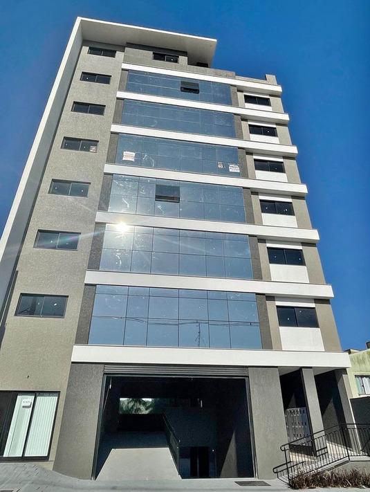 Apartamento com 2 Dormitórios e Churrasqueira no Edifício Guan...