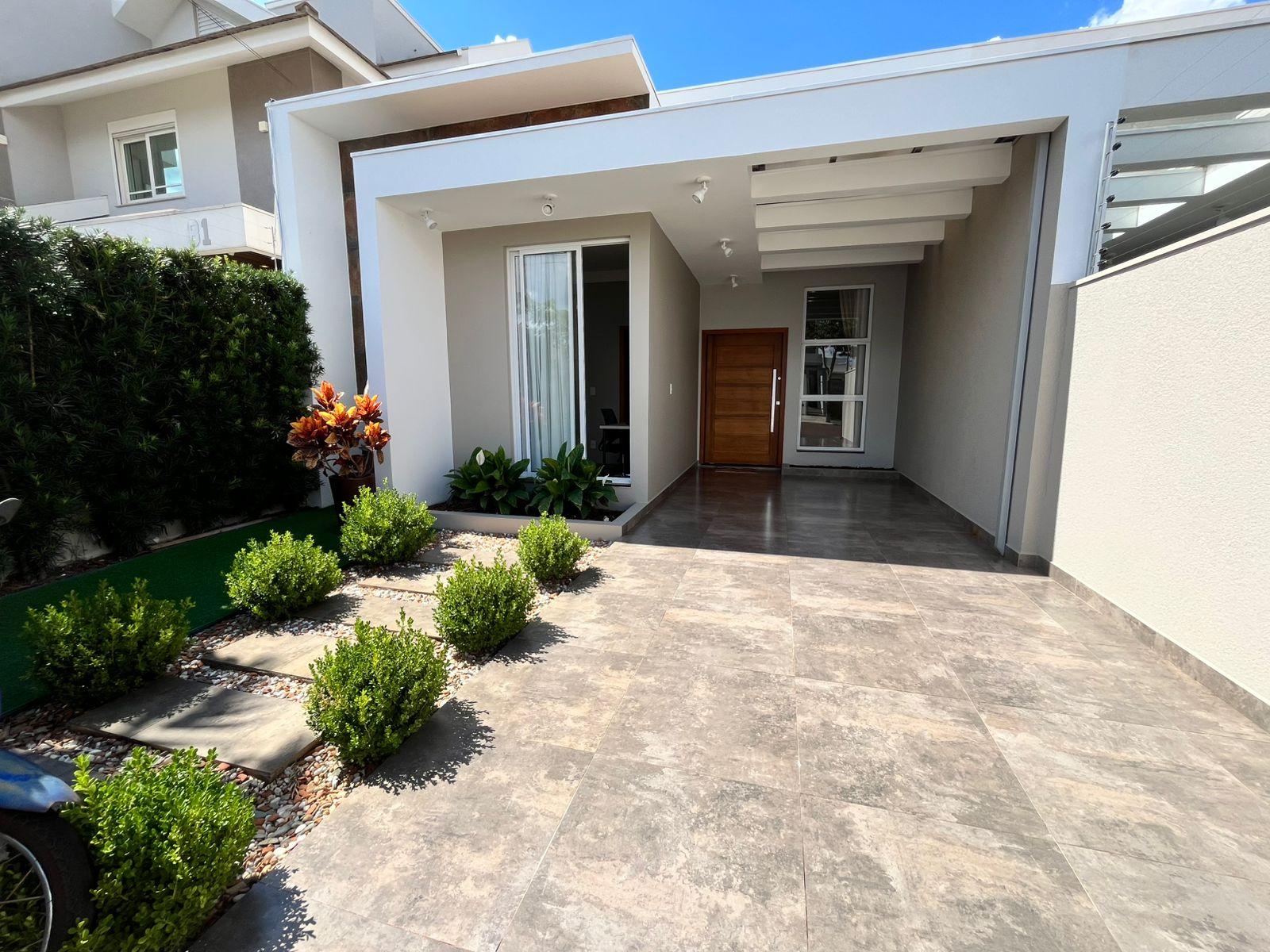 CASA SEMIMOBILIADA NO JARDIM GISELA EM TOLEDO PR