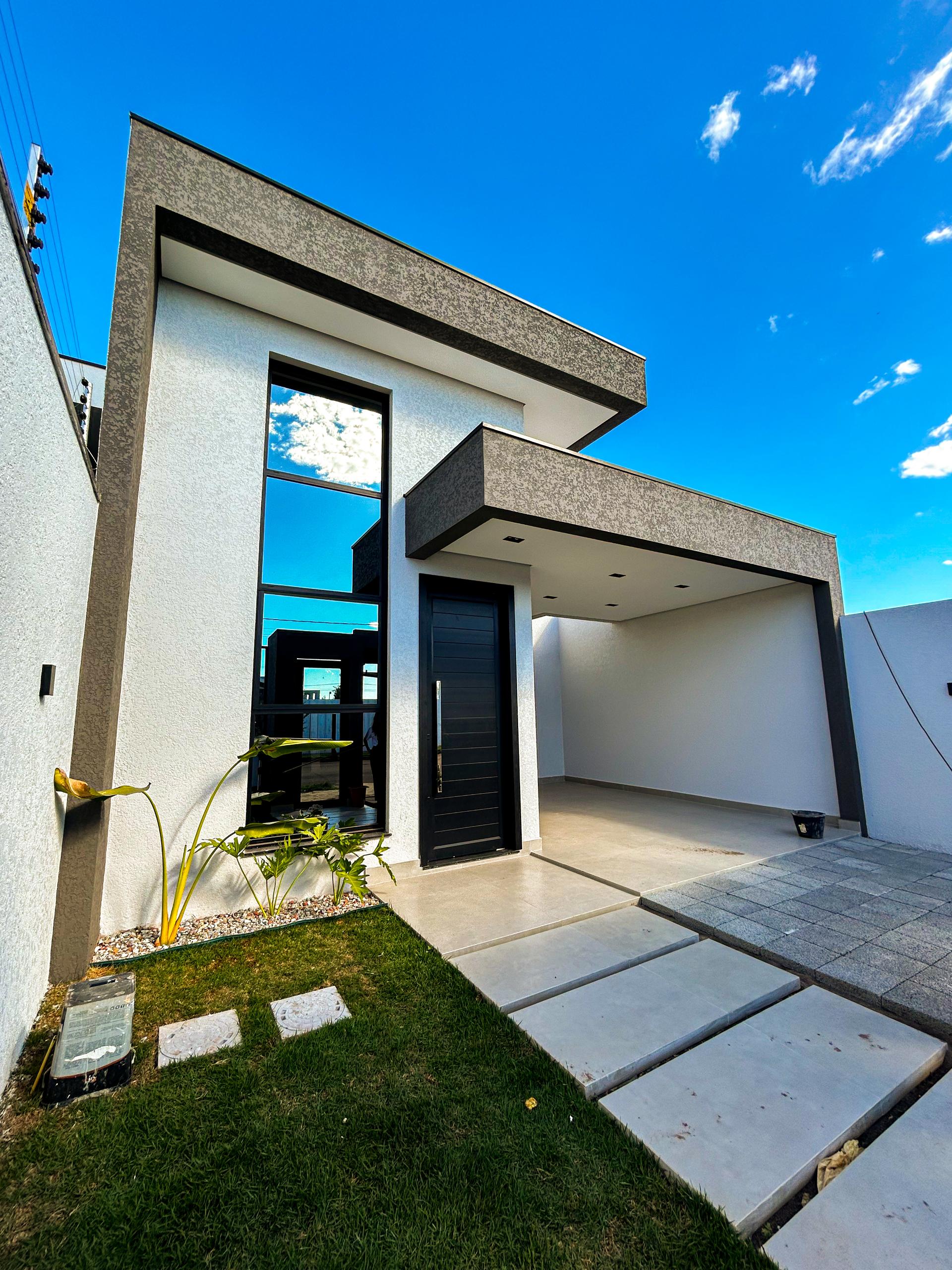 Casa moderna com piscina e 03 dormitórios à venda, JARDIM TOCA...