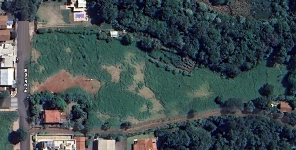 Chácara Urbana de 5.000m  com Testada de 32m  no Centro de Toledo