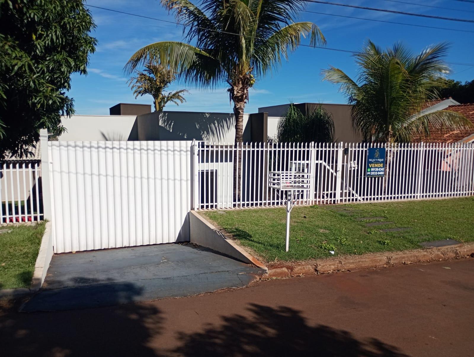 Lindíssima Casa com Suíte, 2 Quartos, 3 Vagas, Área Gourmet co...