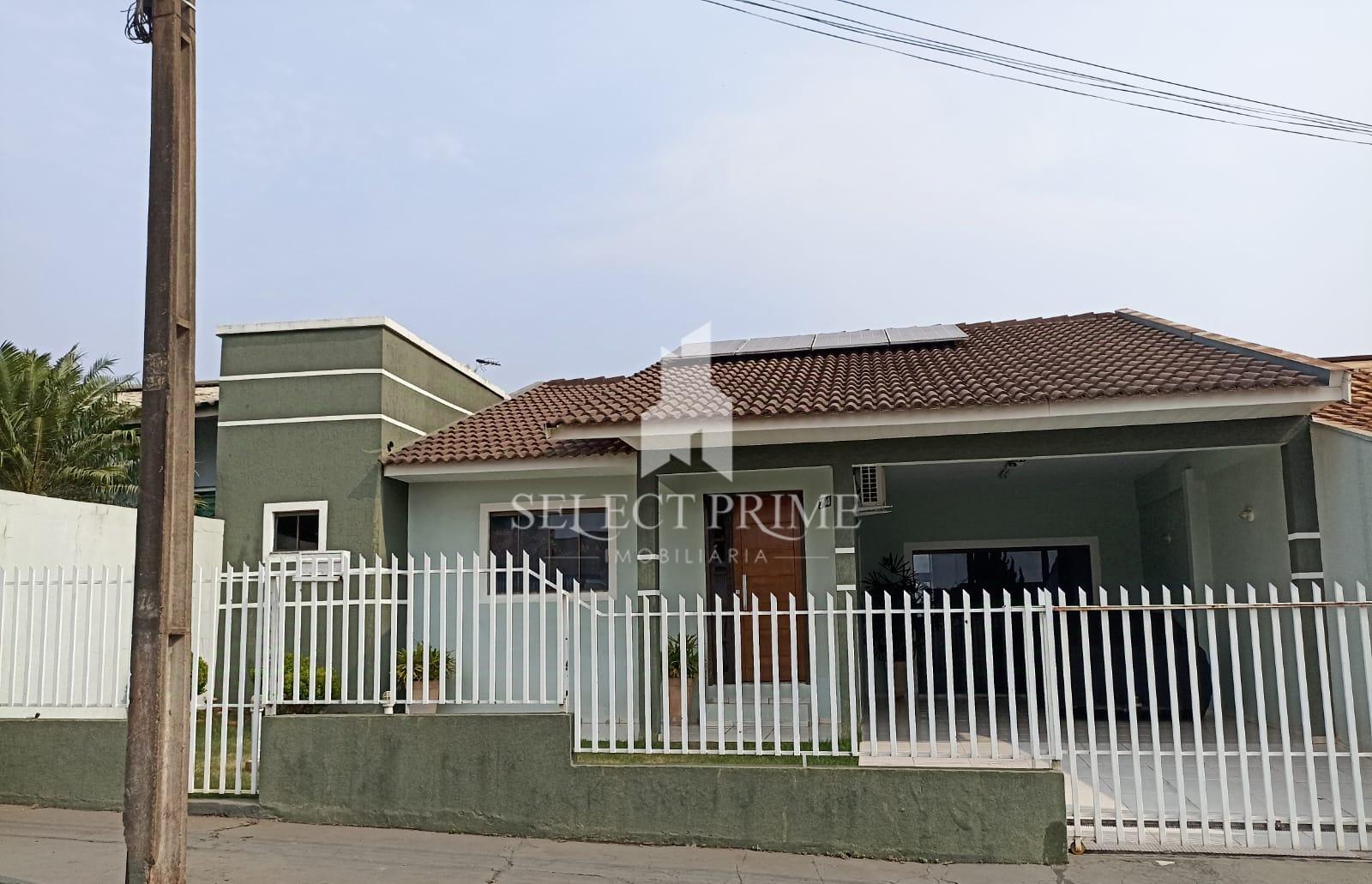 CASA COM PISCINA NA VILA PIONEIRO EM TOLEDO - PR