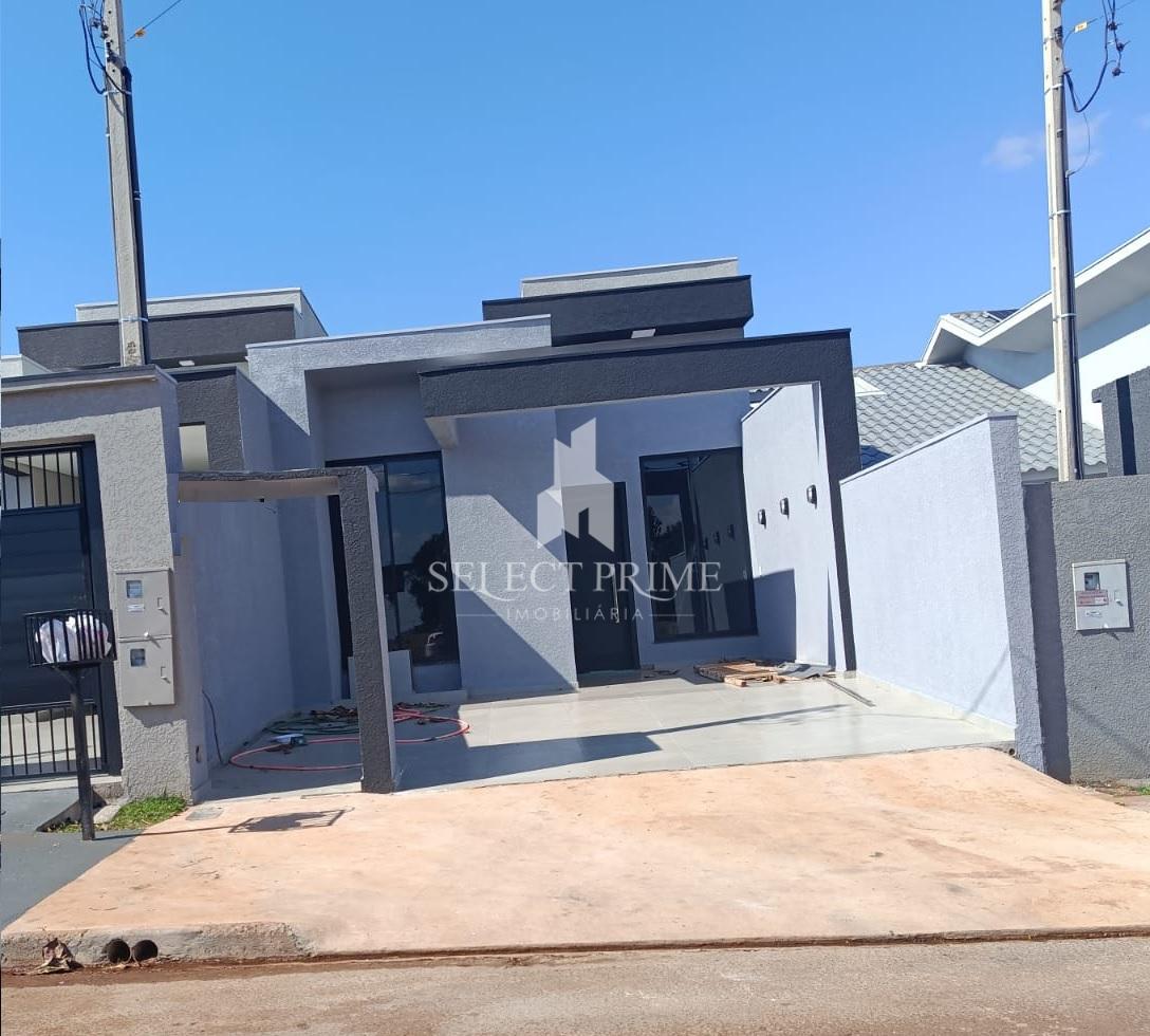 Linda Casa com Suíte 2 Quartos, Churrasqueira e Sobra de Terre...