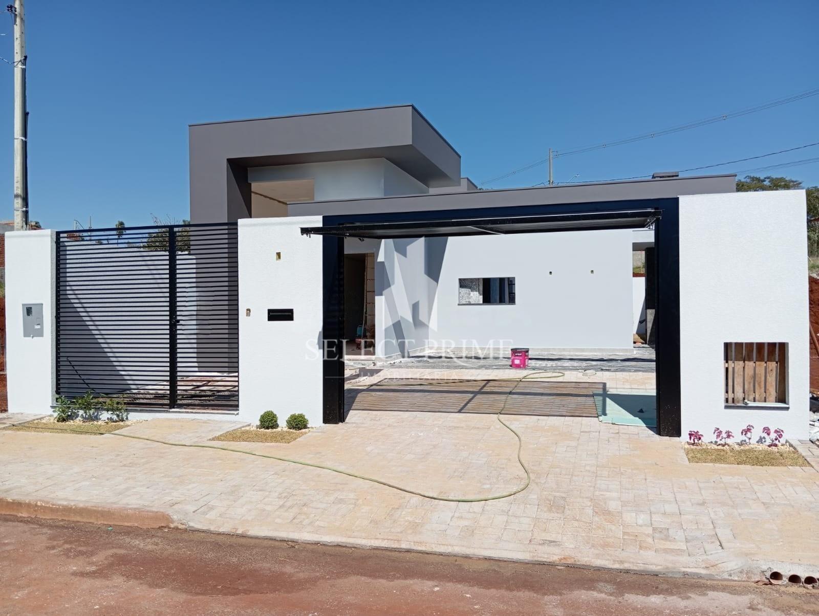 Casa Sozinha no Terreno no Jardim Coopagro - Toledo PR