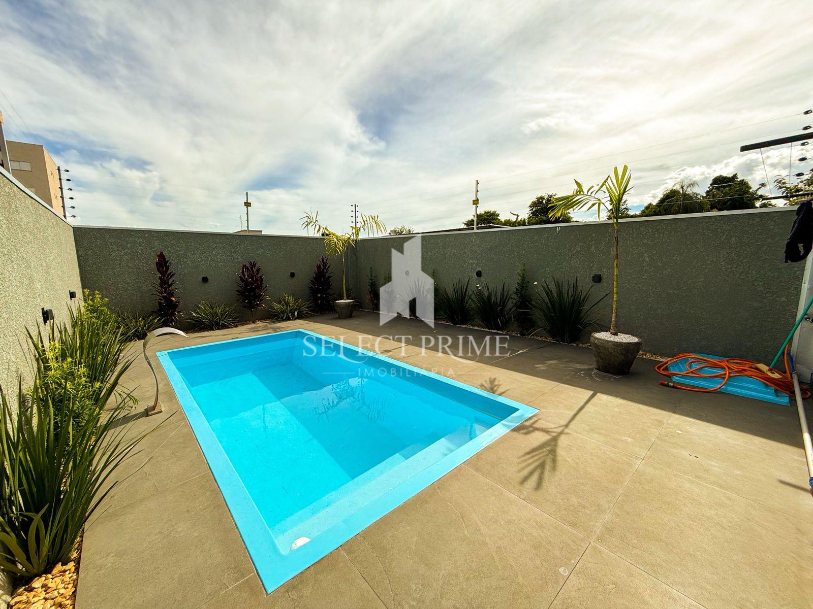 Casa com Suíte 2 Quartos, Salão de Festas Churrasqueira e Pisc...