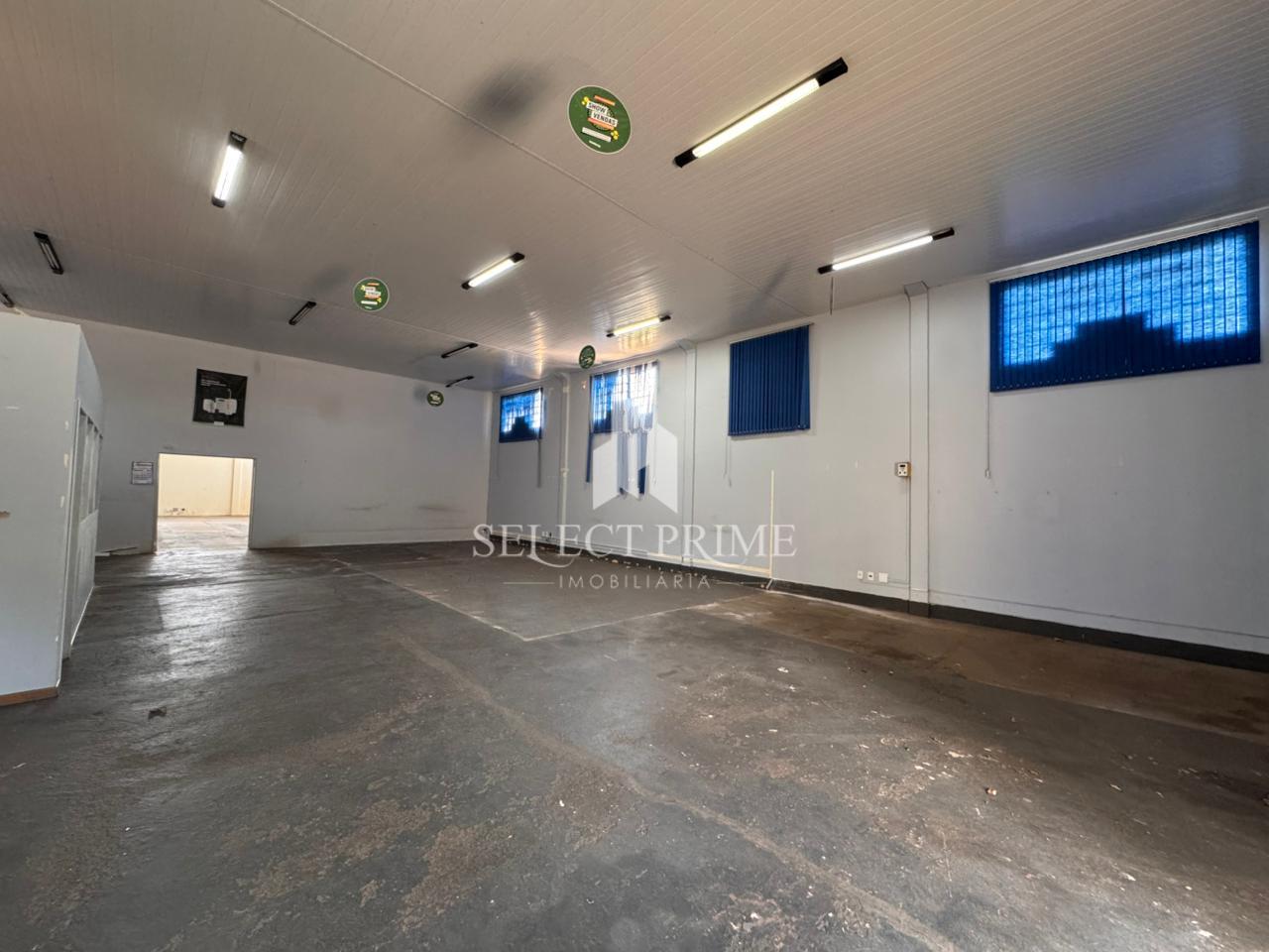 BARRACÃO PARA VENDA OU LOCAÇÃO NO JARDIM GISELA EM TOLEDO PR